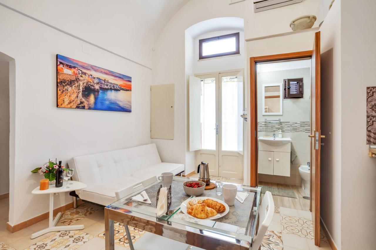 Tiny House 21 Bright Aparment Lägenhet Polignano a Mare Exteriör bild