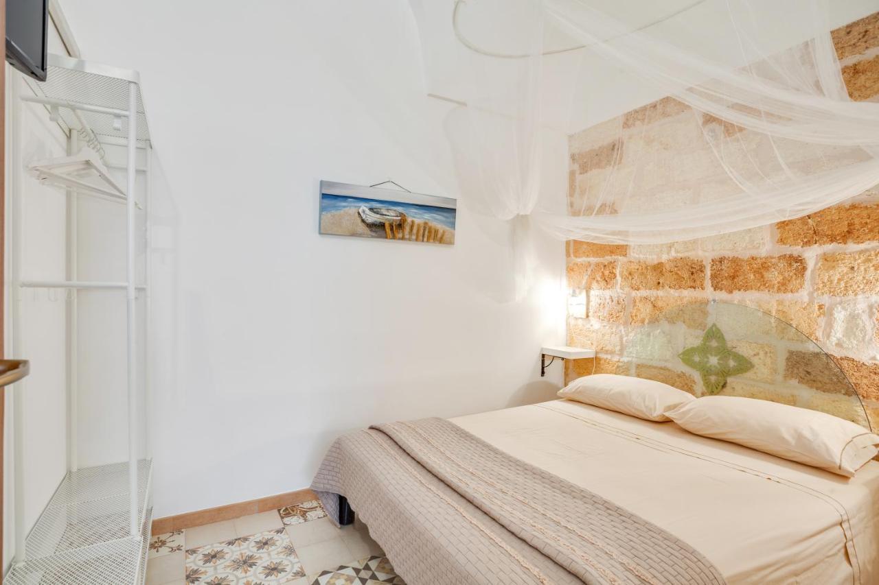 Tiny House 21 Bright Aparment Lägenhet Polignano a Mare Exteriör bild