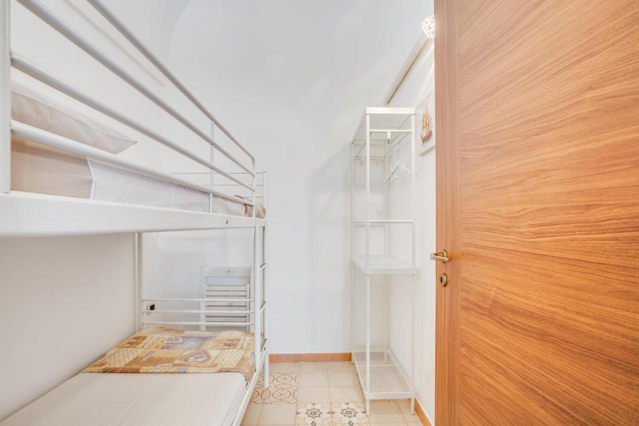 Tiny House 21 Bright Aparment Lägenhet Polignano a Mare Exteriör bild